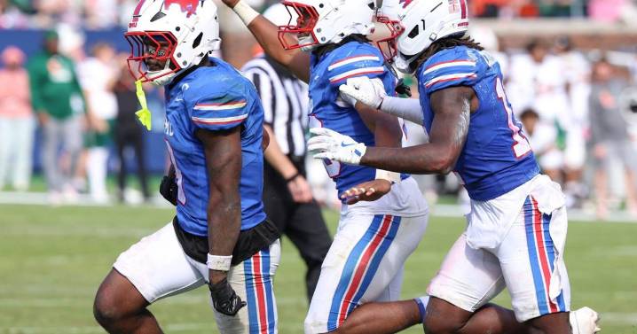 Dave Hyde: Miami buried by self-inflicted miscues in loss to SMU