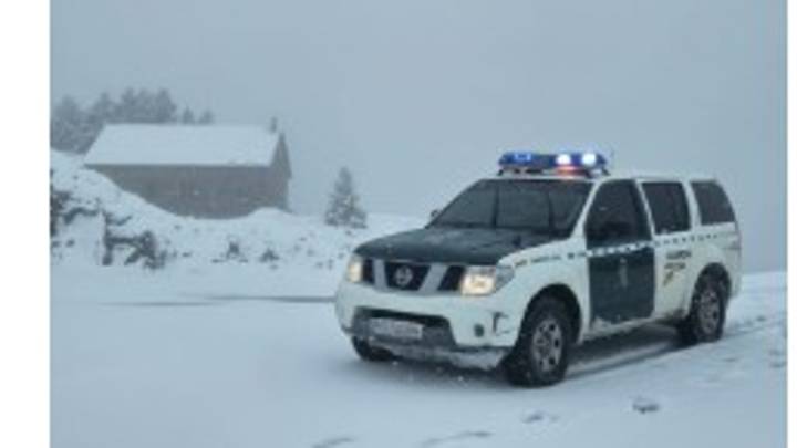 Primeras carreteras con cadenas en Navarra a causa de las nevadas