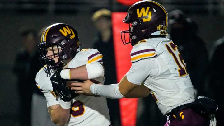 HS football state semifinal | Walsh Jesuit vs Avon updates, highlights