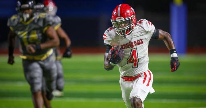 Check out Week 10 high school football scores