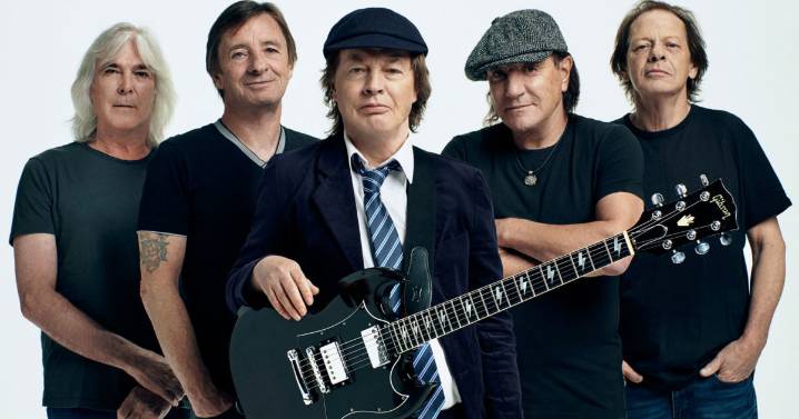 AC/DC announce 21-date POWER UP tour