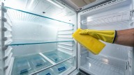 No limpies la heladera solo cuando está sucia, es un error: cada cuánto hay que hacerlo y por qué