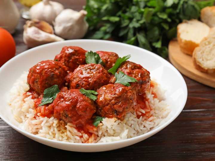 Cómo hacer albóndigas caseras perfectas en la “air fryer”: unas “meatballs” saludables y listas en menos de 15 minutos