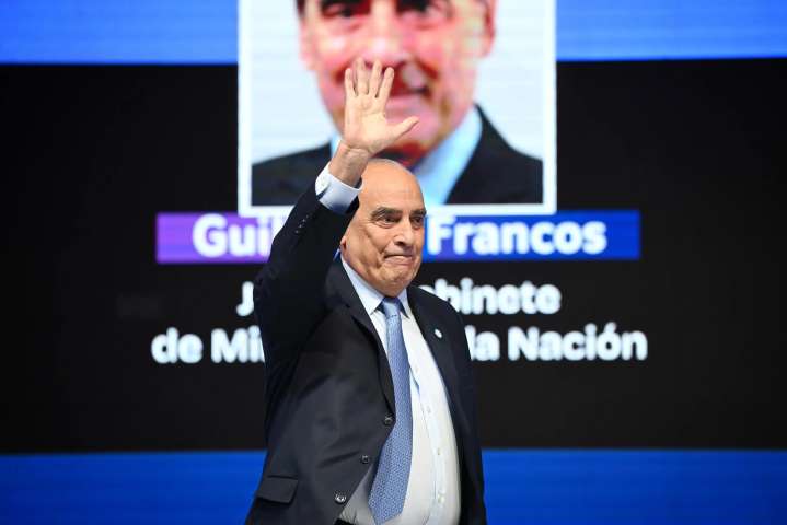 Renunció Francos y Adorni lo reemplazará como jefe de Gabinete; también se fue Catalán