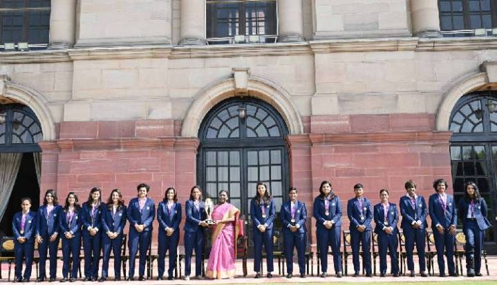 This Team Reflects India: President Murmu On Meeting Women’s WC Winners