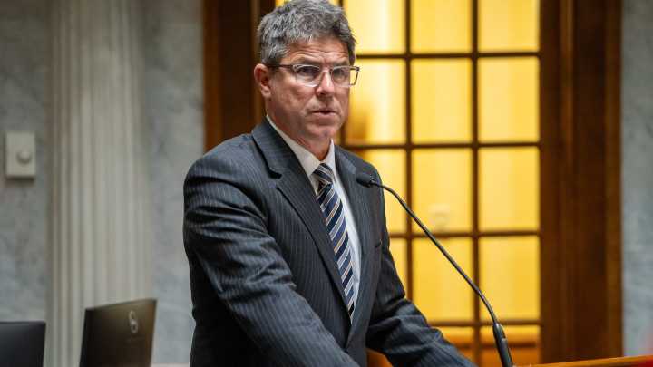 Indiana Senate hides from redistricting vote