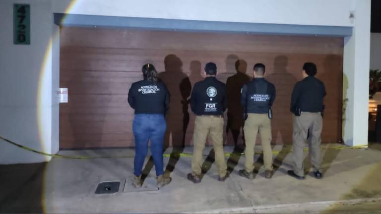 Catean vivienda en Portalegre VI, en Culiacán; aseguran 28 armas, granadas y vehículos asegurados