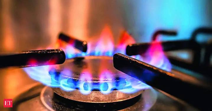 Natural gas demand down 15% in October on high international prices