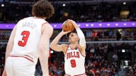 Bulls rally from 24 down vs. 76ers in battle of East leaders