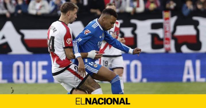 Mbappé le pide que siga porque prefiere jugar con él antes que con Vinícius