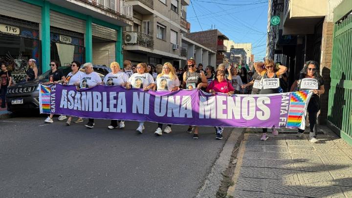Marcha del 25N en Santa Fe: organizaciones se manifiestan para exigir políticas contra la violencia de género