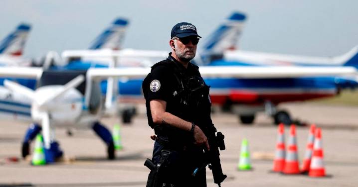 Un detenido por atropella deliberadamente a una decena de personas en la isla francesa de Oleron