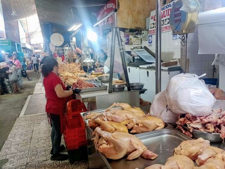 Ventas caen 50% en Mercado Anexo por cierre de vías en Piura