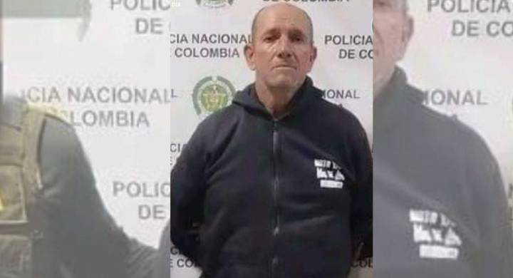 Capturan a ‘Sonwil’ cuando cobraba extorsiones a mototaxistas en Orihueca Las autoridades le incautaron un arma de fuego, seis cartuchos calibre 38 y panfletos de una banda delincuencial.