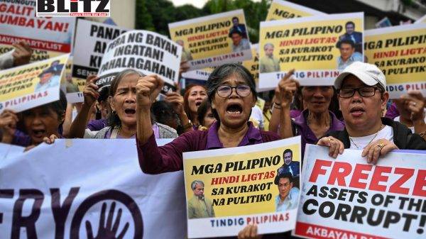 Hundreds Of Thousands Rally In Manila Condemning Flood