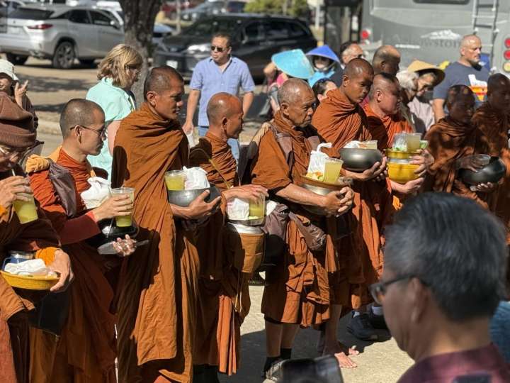 These Buddhist monks stopped in Houston on their 2,000-mile walk to Washington – Houston Public Media