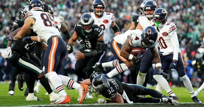 Bears run all over Eagles, whose offensive struggles continue in loss on Black Friday