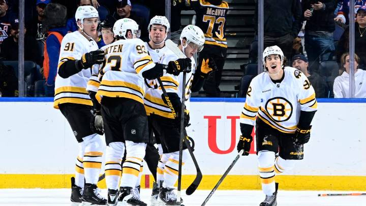 Khusnutdinov, Bruins rally past Islanders in shootout