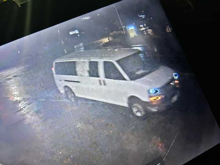 Vancouver Police seek help identifying vehicle involved in hit