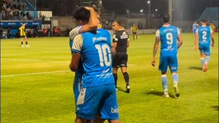 Estudiantes (RC) fue más que Deportivo Madryn y se quedó con la ida de la final del Reducido de la Primera Nacional