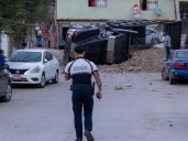 Camión se vuelca en plena bajada y deja sin paso a los vecinos del Mariano Matamoros