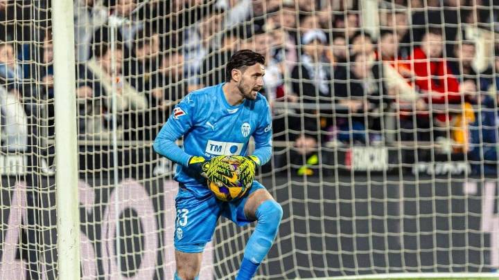 El ‘caso Dimitrievski’ incendia el vestuario desde Macedonia