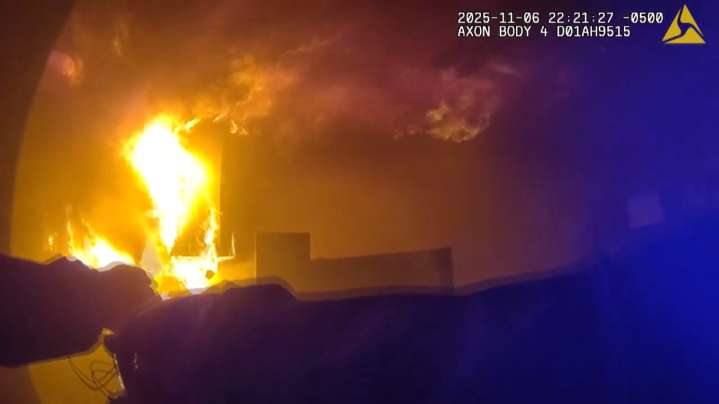 'You see fire, you act': Perrysburg police officers credited with stopping apartment fire before it spread