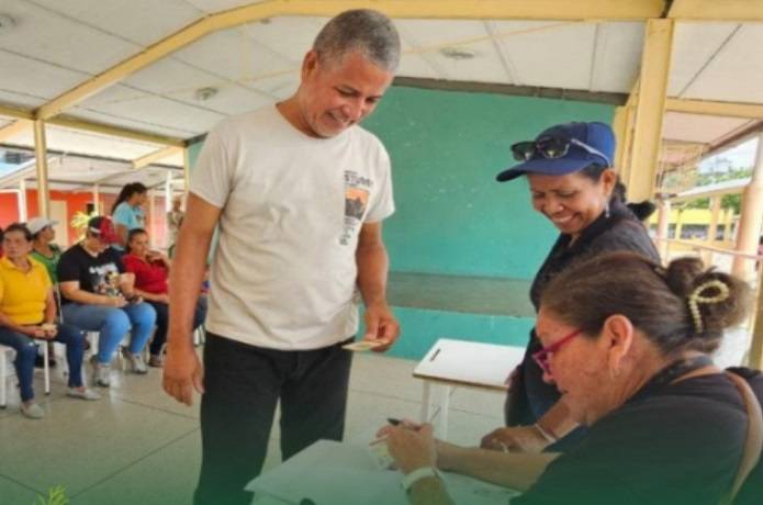 Activan más de 8.600 centros para la IV Consulta Popular Nacional