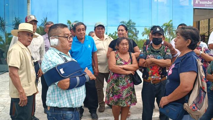 Maestros no obtienen respuesta para pago de jubilación