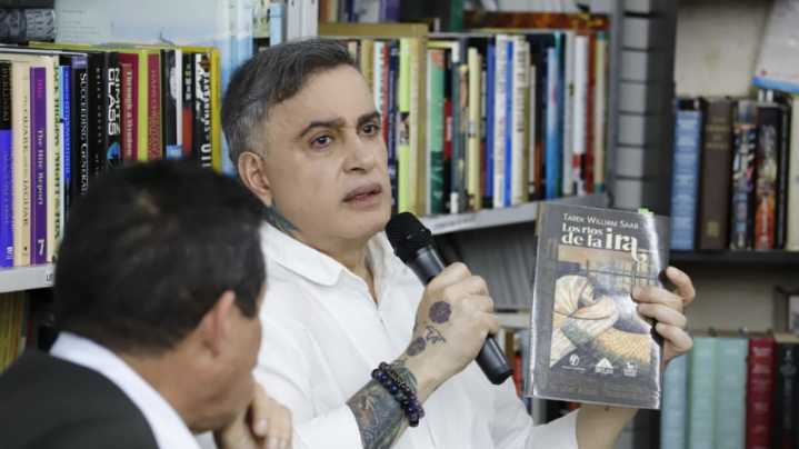 Realizada exitosa lectura comentada de la obra de Tarek William Saab en librería de Caracas