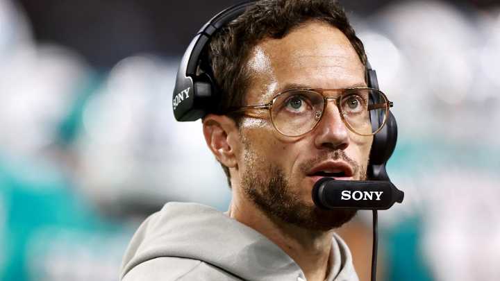 Mike McDaniel in furious sideline meltdown and left speechless as Tua Tagovailoa bizarrely calls out own fans