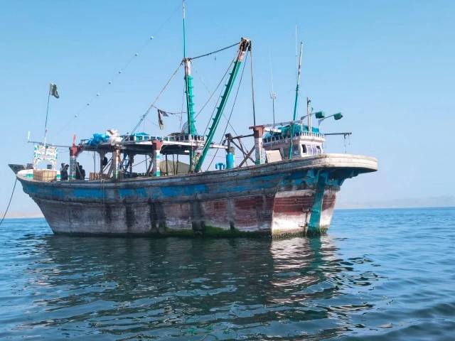 Pakistan Coast Guards crack down on illegal fishing, smuggling in Balochistan