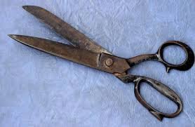 ¡Tensión en Punta Cardón: Hombre apuñalado con tijeras en un violento ataque!