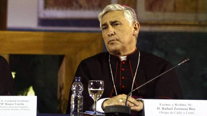 El Gobierno recibe a las víctimas de abusos sexuales en la Iglesia en medio de la vorágine por el 'caso Zornoza'