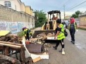 Más de 40 familias del Barrio El Mamón B2 recibieron apoyo gracias a la Operación ¡Saca tu cachivache!