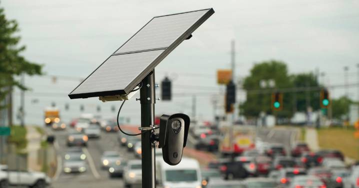 Lynnwood PD suspends Flock camera system amid concerns over ICE access