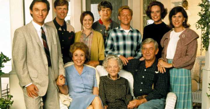 Where To Watch ‘A Waltons Thanksgiving’ This Holiday Season