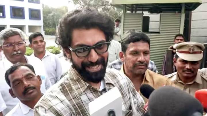 Rana Daggubati reaches SIT headquarters for online betting app case