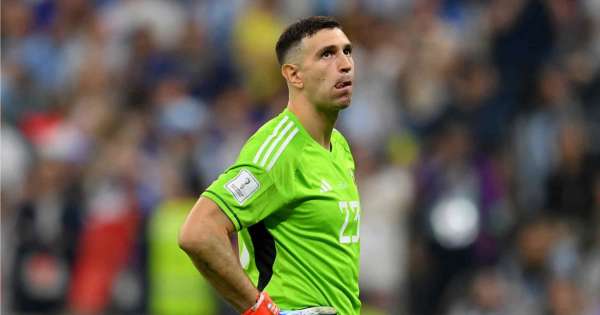 Scaloni decidió no convocar al Dibu Martínez para la Selección: qué pasó