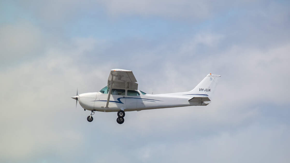 Plane Crashes Into Lake During Training Flight