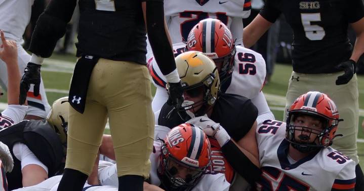 Big plays lift Springfield SHG past Carterville
