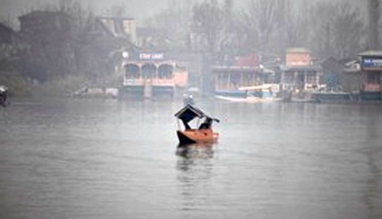 Minimum Temperature Drops Below Freezing Point In J&K’s Srinagar