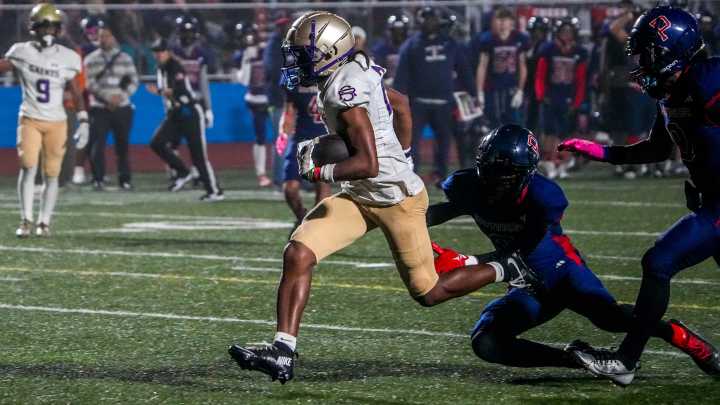 Scores and stats from 2025 high school football Thanksgiving Day games