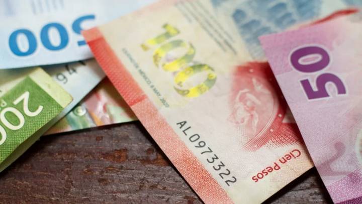 Banamex prevé aumento del 11% al salario mínimo para 2026