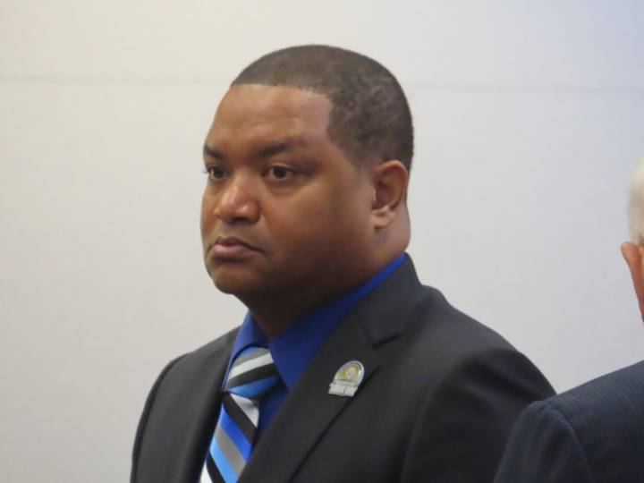 Juicio contra Marty Small Sr. por abusos contra su hija anularía posible reelección como alcalde de Atlantic City