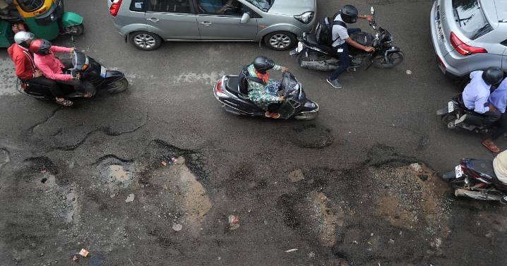 Bengaluru All potholes in B'luru to be filled by Nov 10