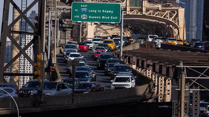 Americans lost record 63 hours to traffic in 2024, study finds