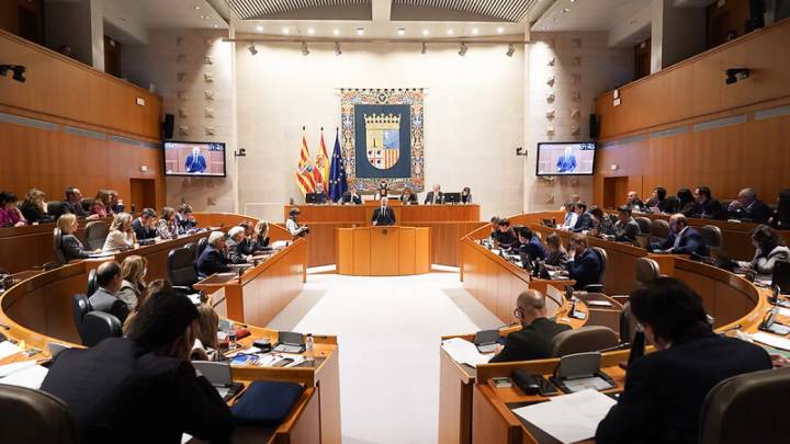 Apoyan que los taxistas rurales sigan realizando rutas escolares de baja ocupación