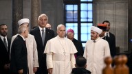 El papa León XIV declina rezar en su visita a la mezquita de Estambul y rompe con la tradición de sus predecesores