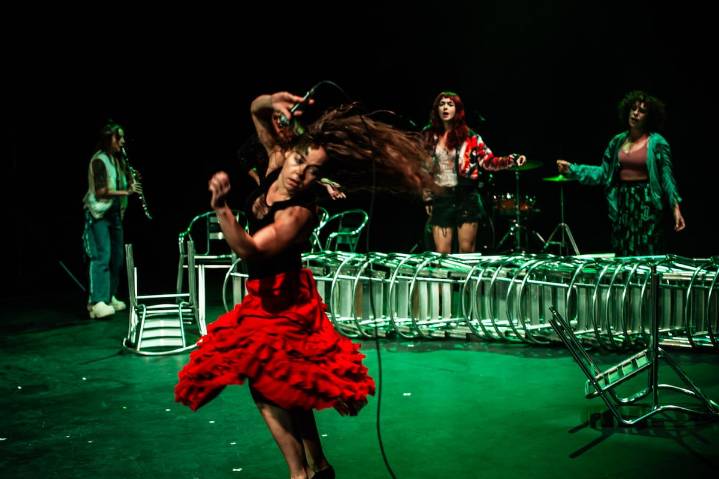 Almodóvar se hinca de rodillas ante la danza de Rocío Molina